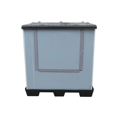 Pallet di scatole di plastica ondulata